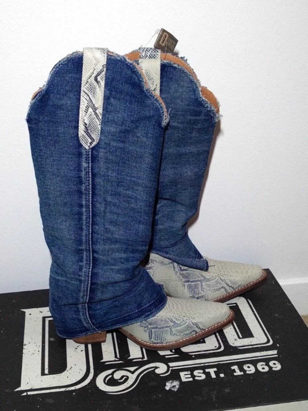 Dingo Women's Size 8 Shabby Denim Blue Lizard Leather Tall Boots DI245-BL NEW